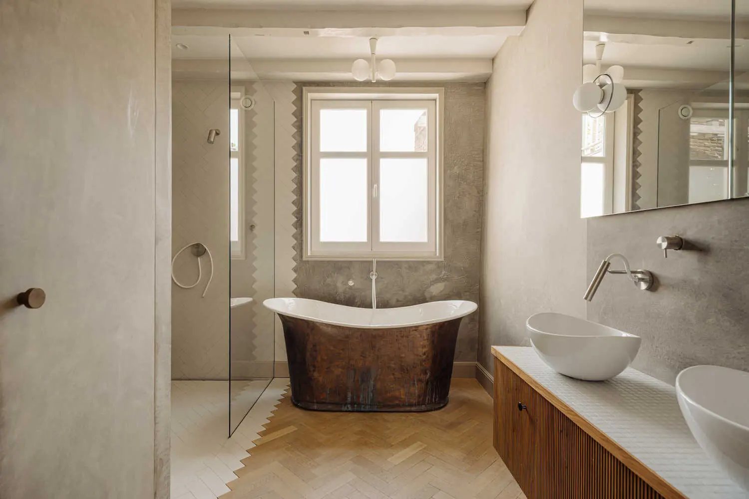 Кафель у квартирі: як зробити плитку рівно, довговічно і без «вічних» переробок